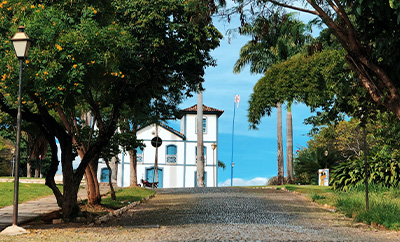 Ftas Costa | Corretor de Imóveis em Pirenópolis, Goiás