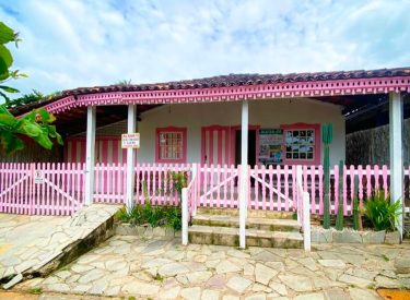 Casa a venda na Rua do Bomfim.