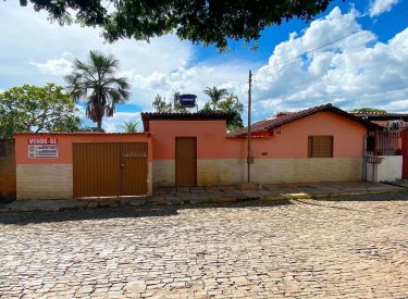 Casa a venda no Bairro Alto do Bomfim.