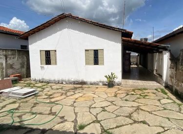 Casa a venda no Bairro Vila Matutina em Pirenópolis.