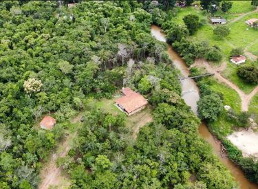 Chácara Descanso a venda em Pirenópolis.