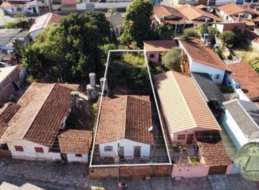 Casa Coqueiro a venda na Rua 7 de Setembro em Pirenópolis.