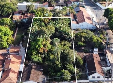 Casa Comendador a venda na Rua Direita Centro Histórico de Pirenópolis.